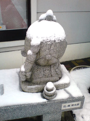 雪の中の先生